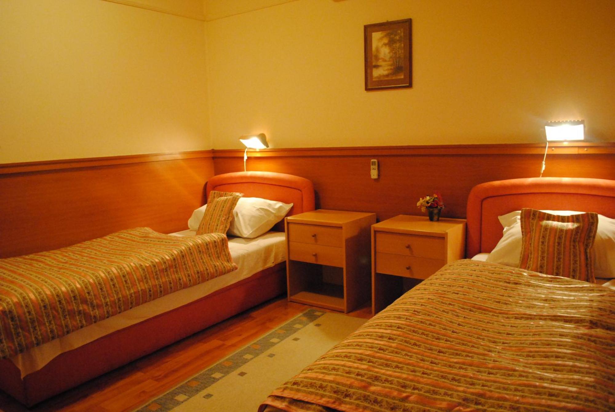 Motel Kiwi Grude 部屋 写真